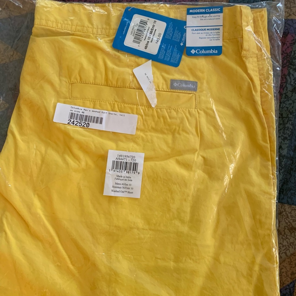 Columbia washed out deck shorts. Yellow size 46. Brand new with tags in bag.